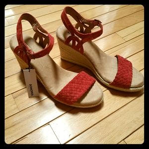 Sonoma Red wedge sandals